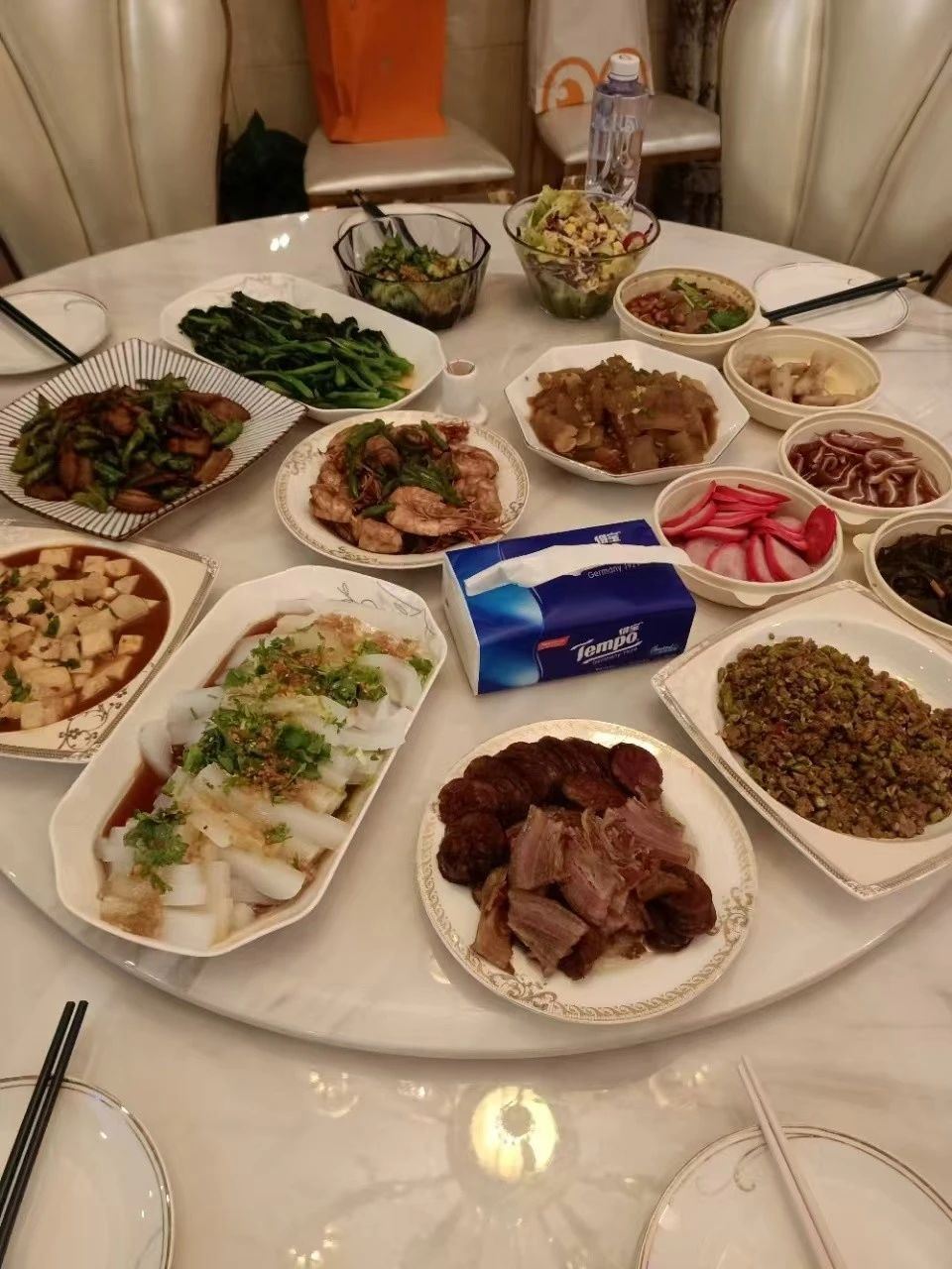 肖阿姨工作生活照8