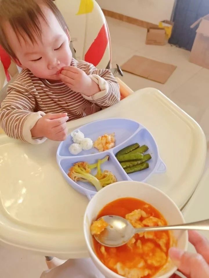 叶阿姨工作生活照5