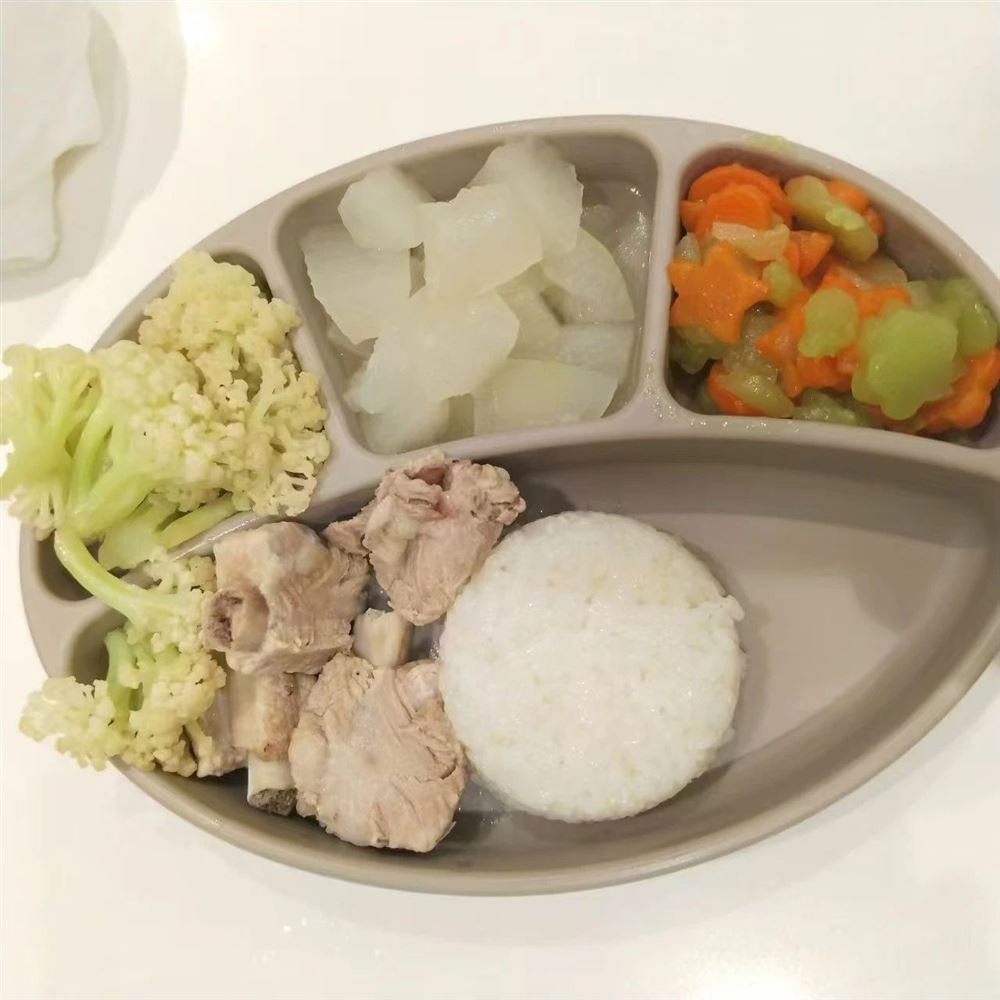 家政育婴师卫阿姨公开照片