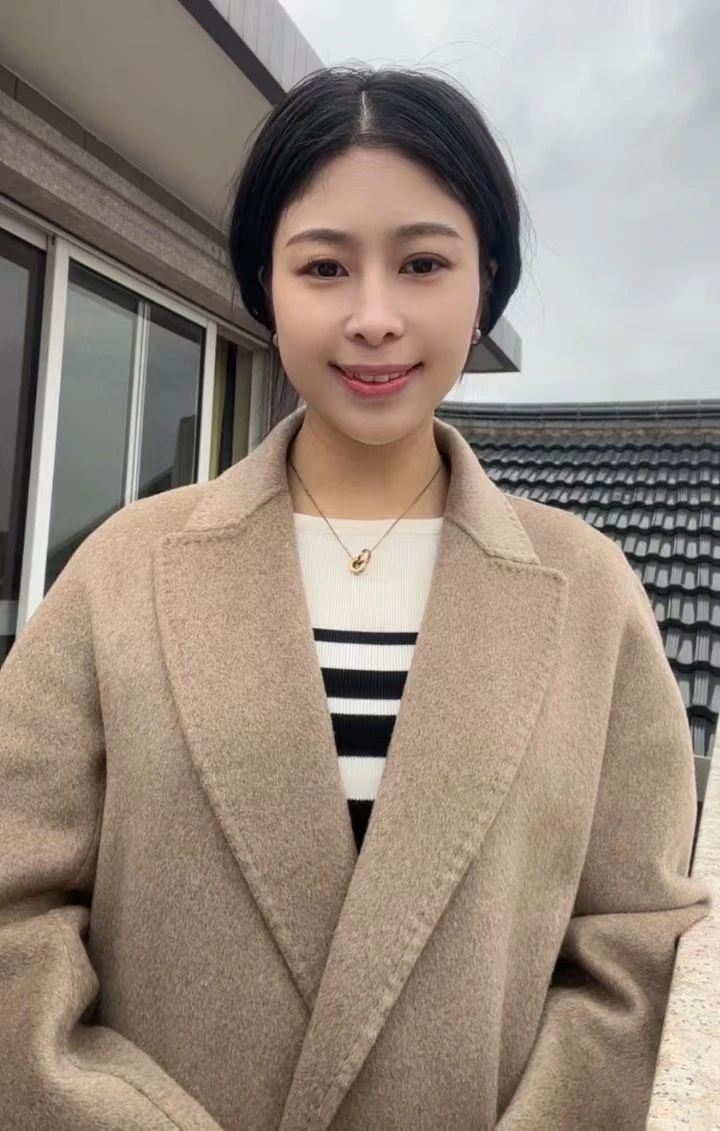 景阿姨公开照片