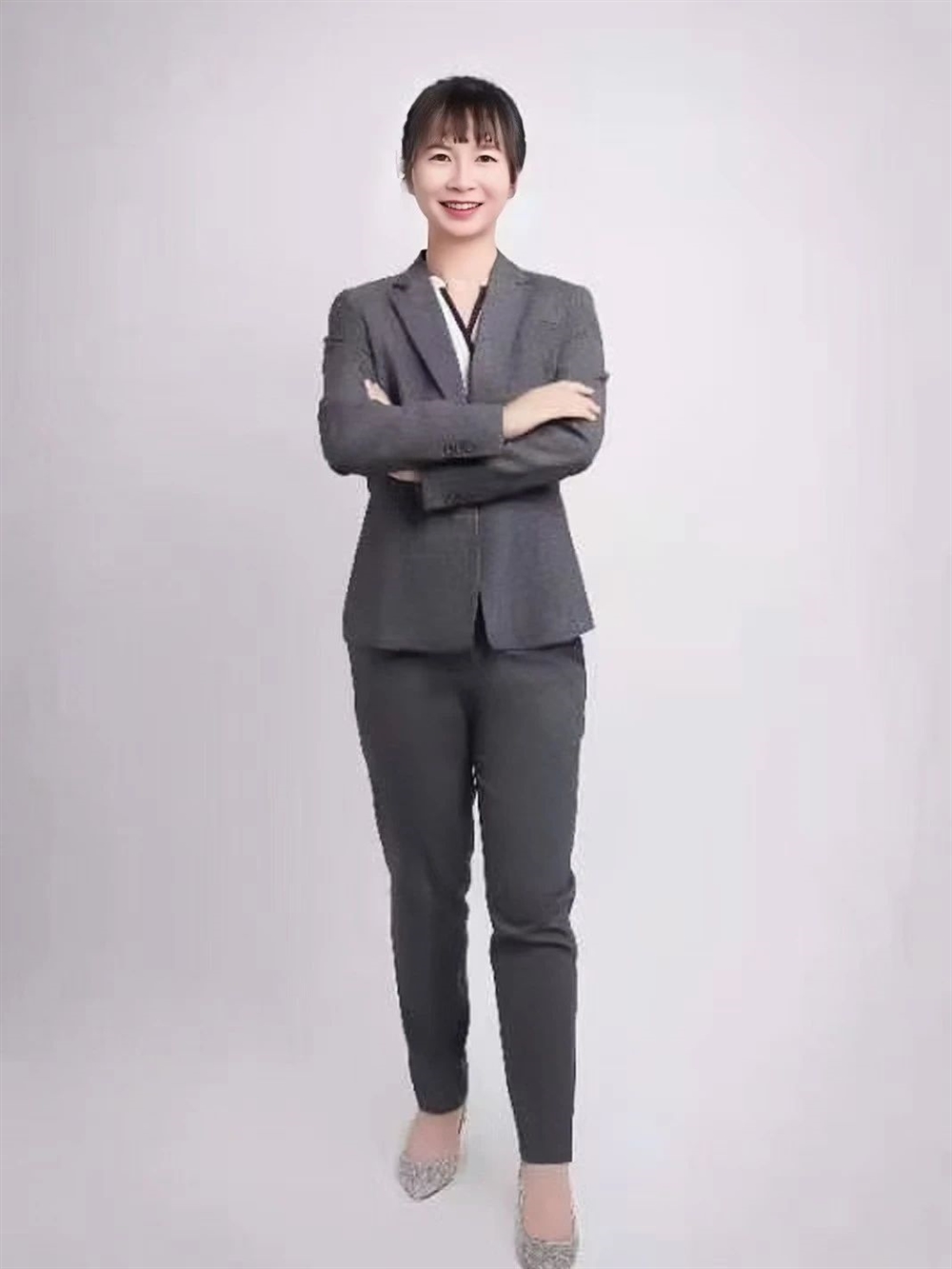倪阿姨缩略图2