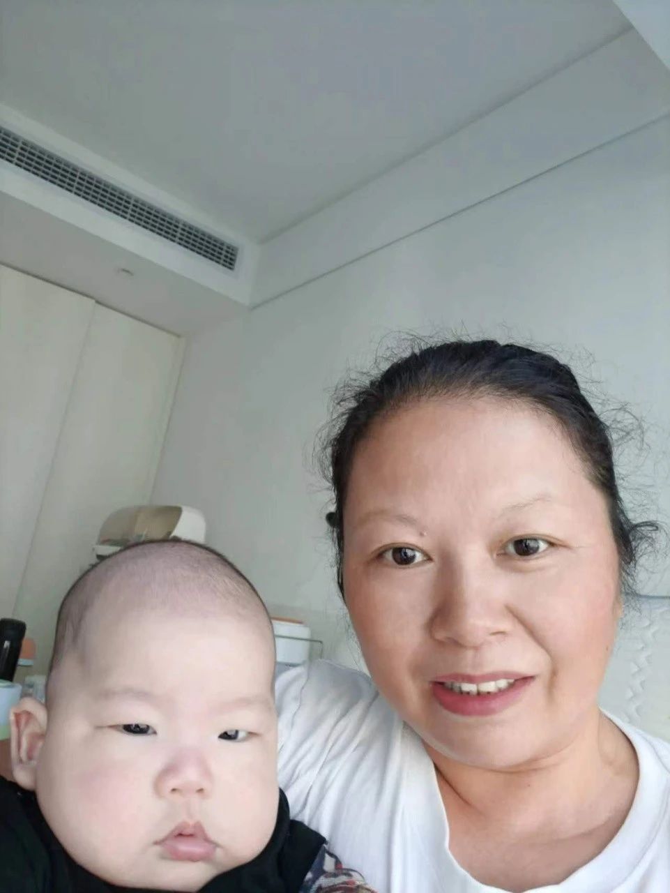 秦阿姨工作生活照5
