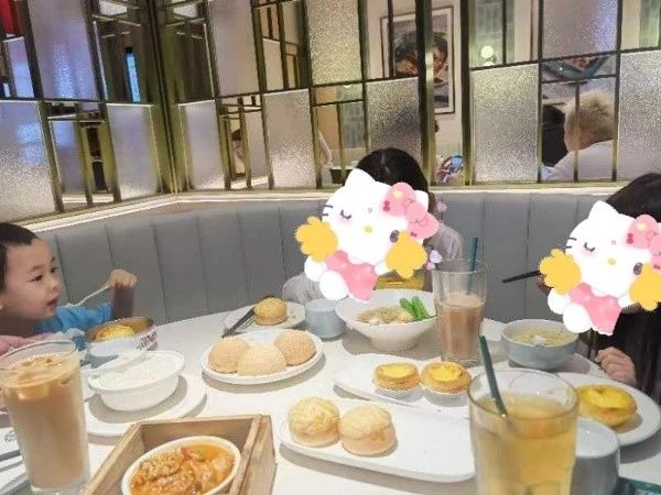 贾阿姨工作生活照12