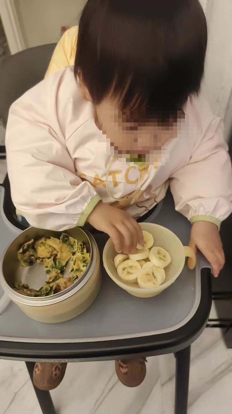 邹阿姨工作生活照11