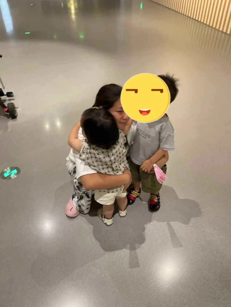 鲍阿姨工作生活照2