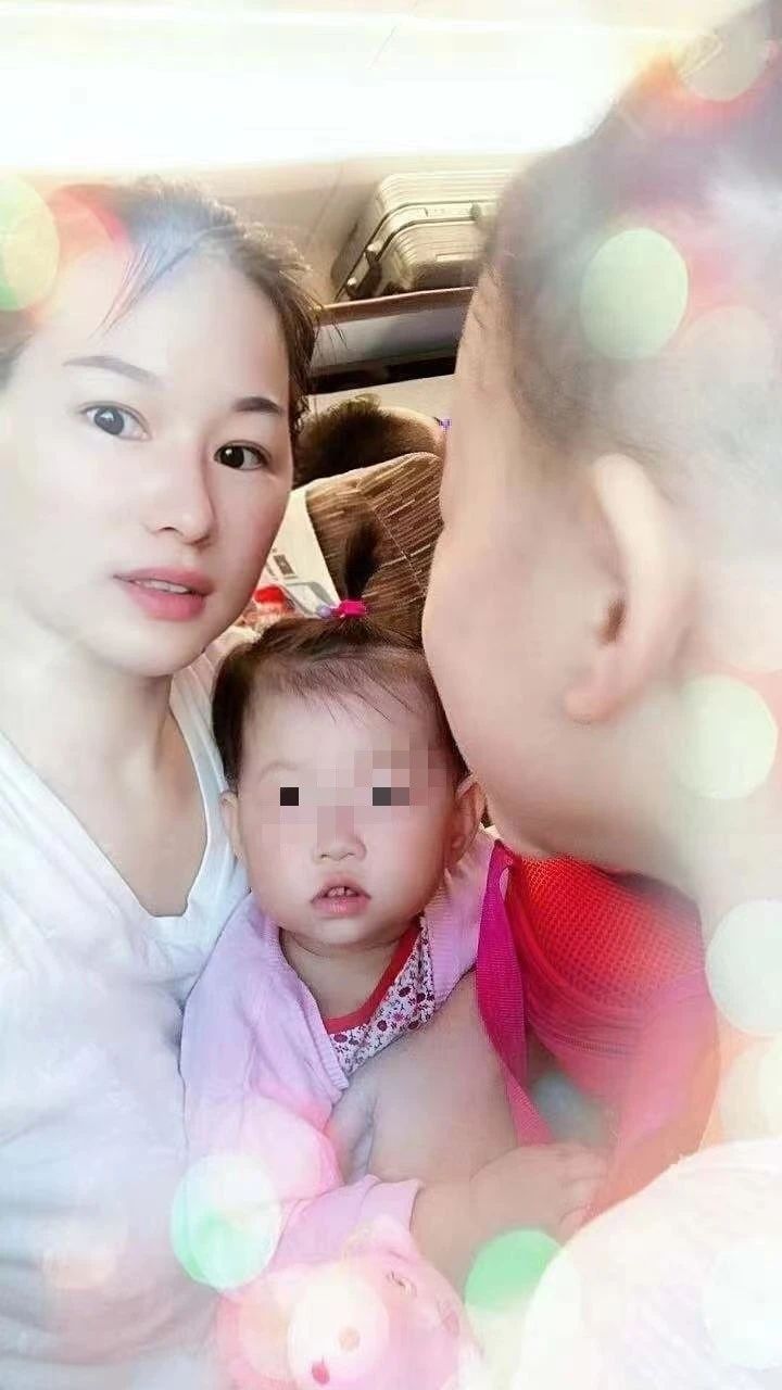 齐阿姨工作生活照6