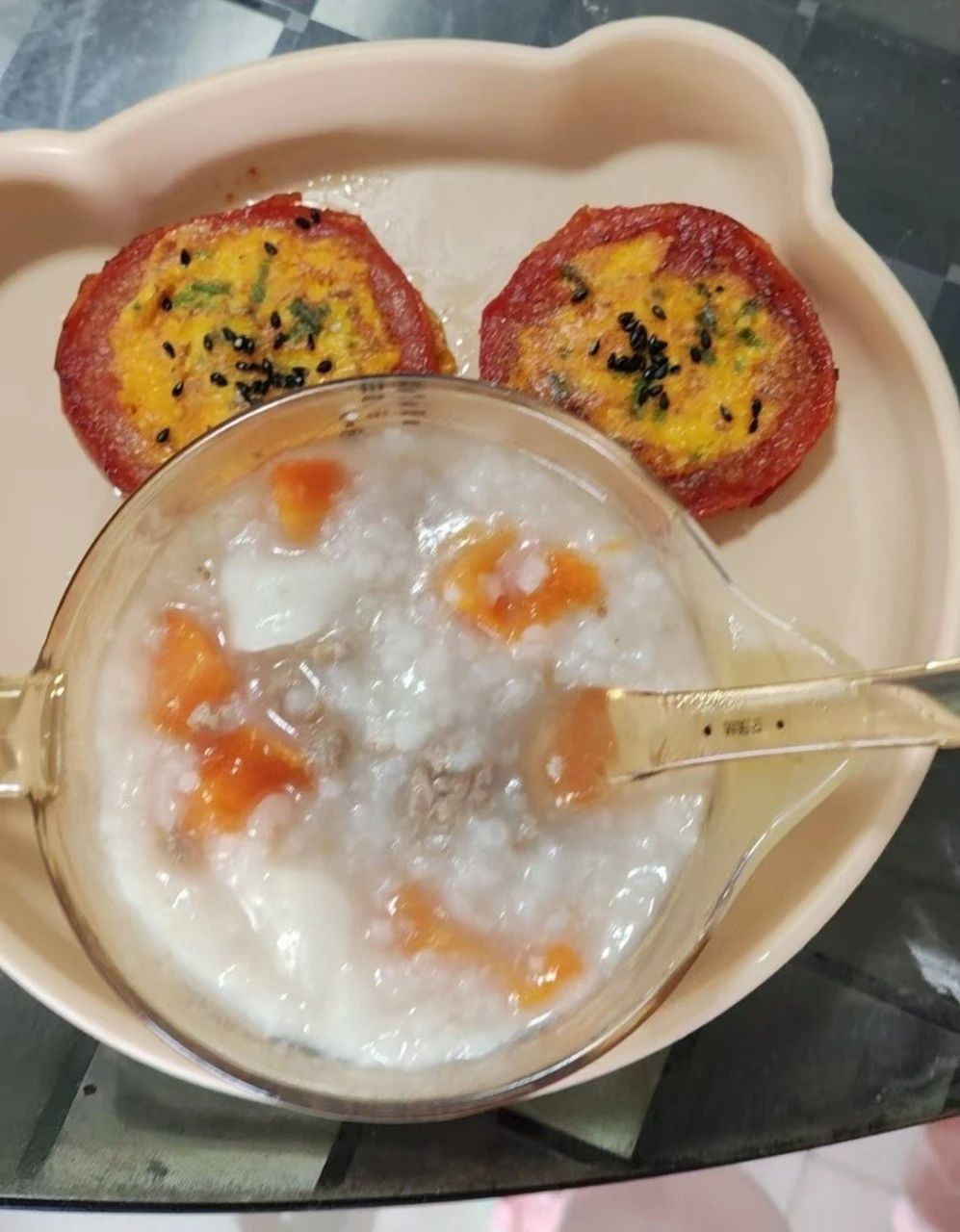 曹阿姨工作生活照9