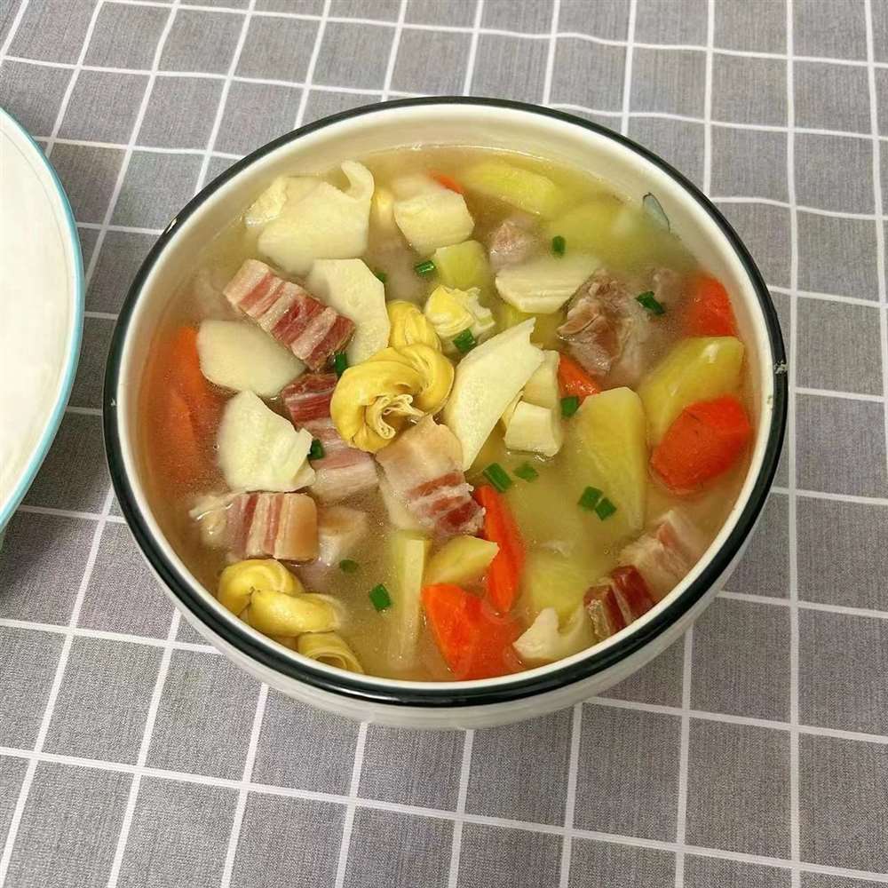 潘阿姨工作生活照8