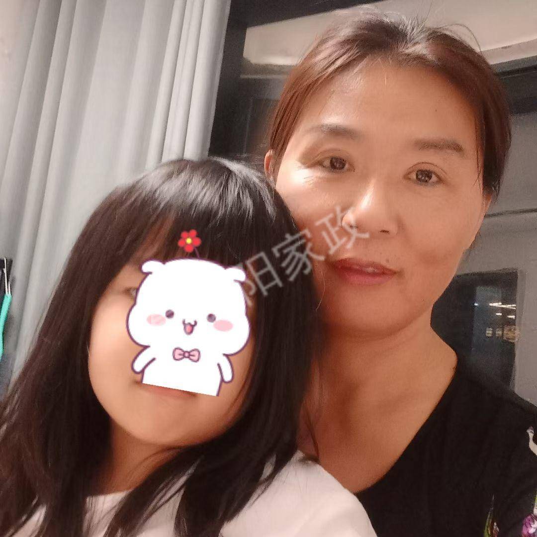 张阿姨工作生活照5