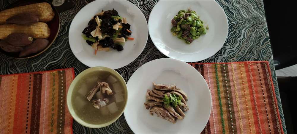 牧阿姨工作生活照7