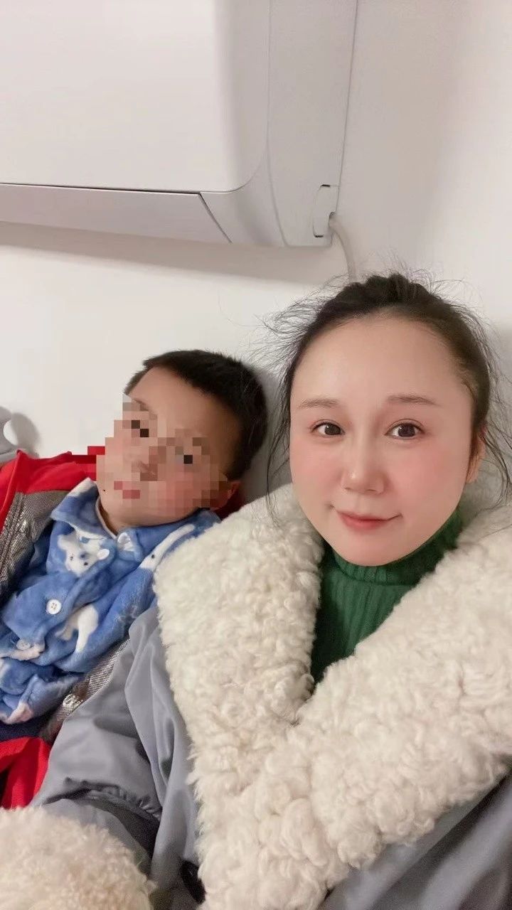 徐阿姨工作生活照2