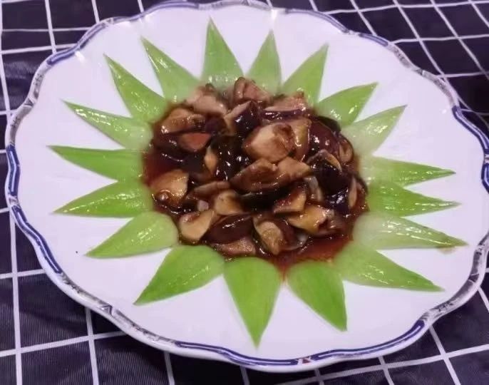 梁阿姨工作生活照5