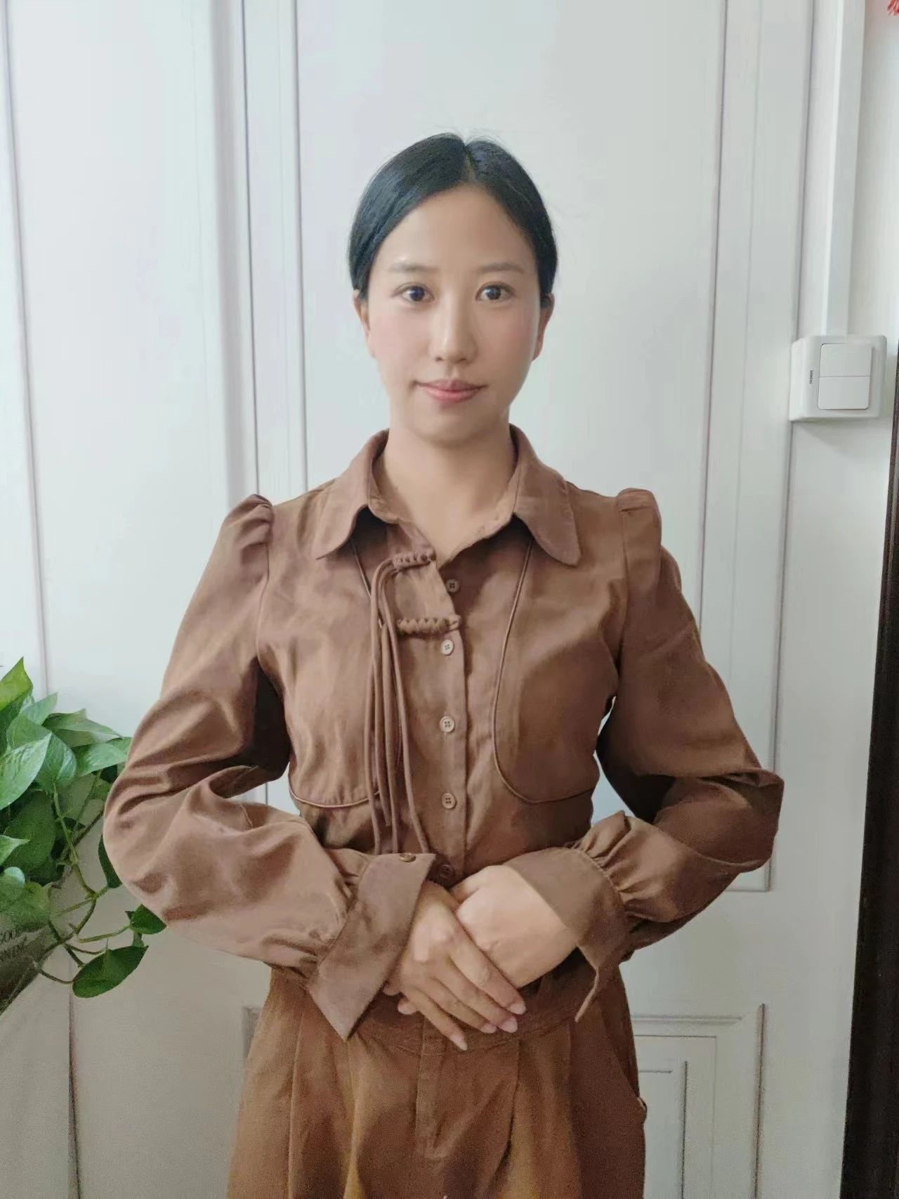 上海育婴师沈阿姨公开照片