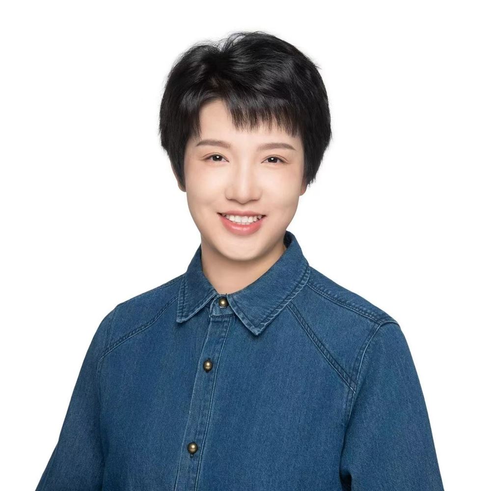 上海成长陪伴师、育婴师王阿姨公开照片