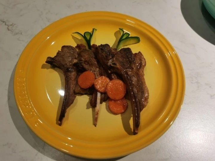 王阿姨工作生活照5
