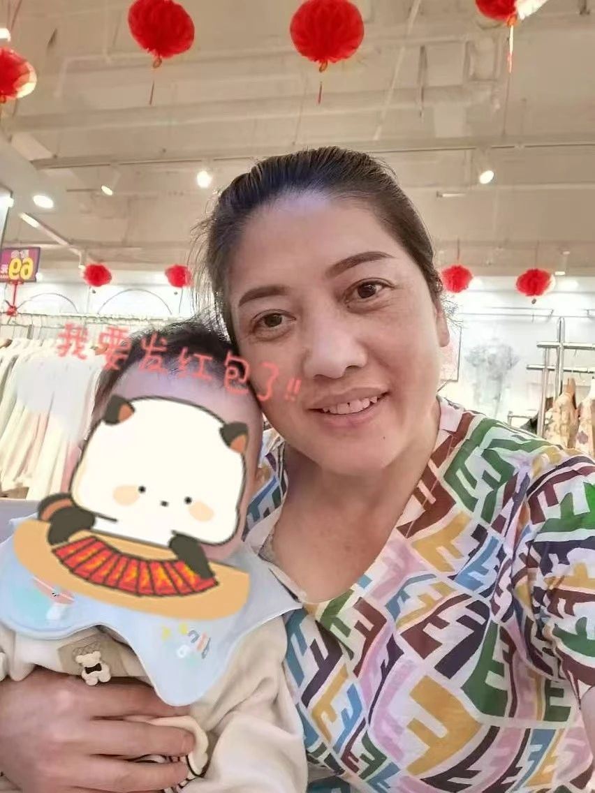 刘阿姨工作生活照8