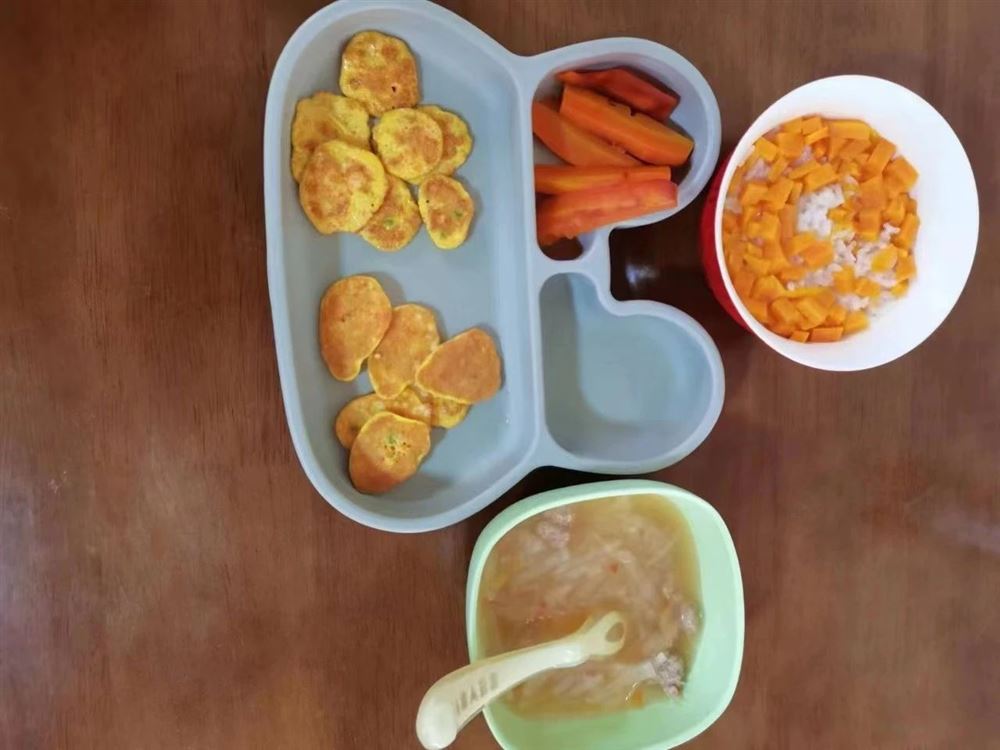 李阿姨工作生活照5