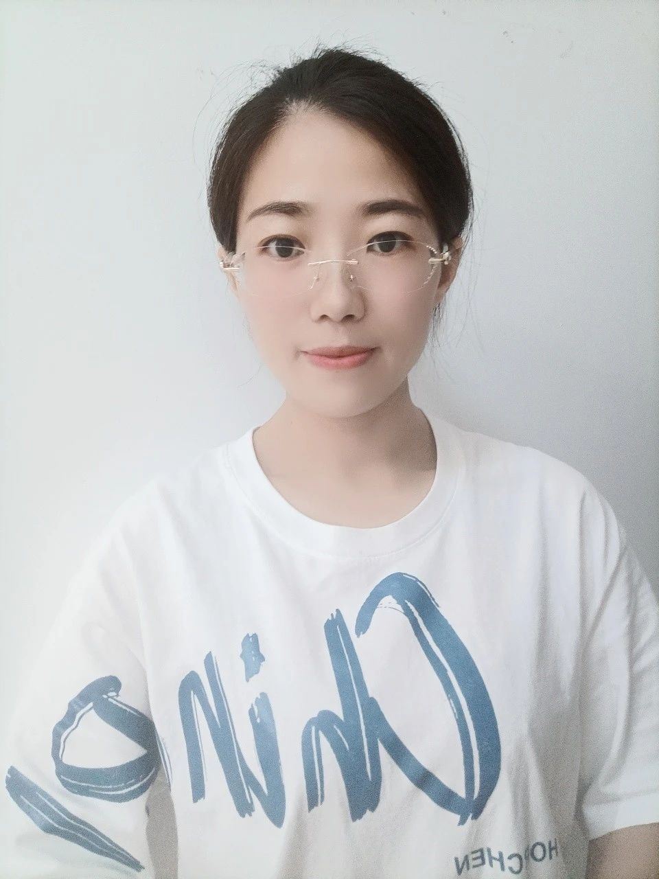 方阿姨工作生活照3