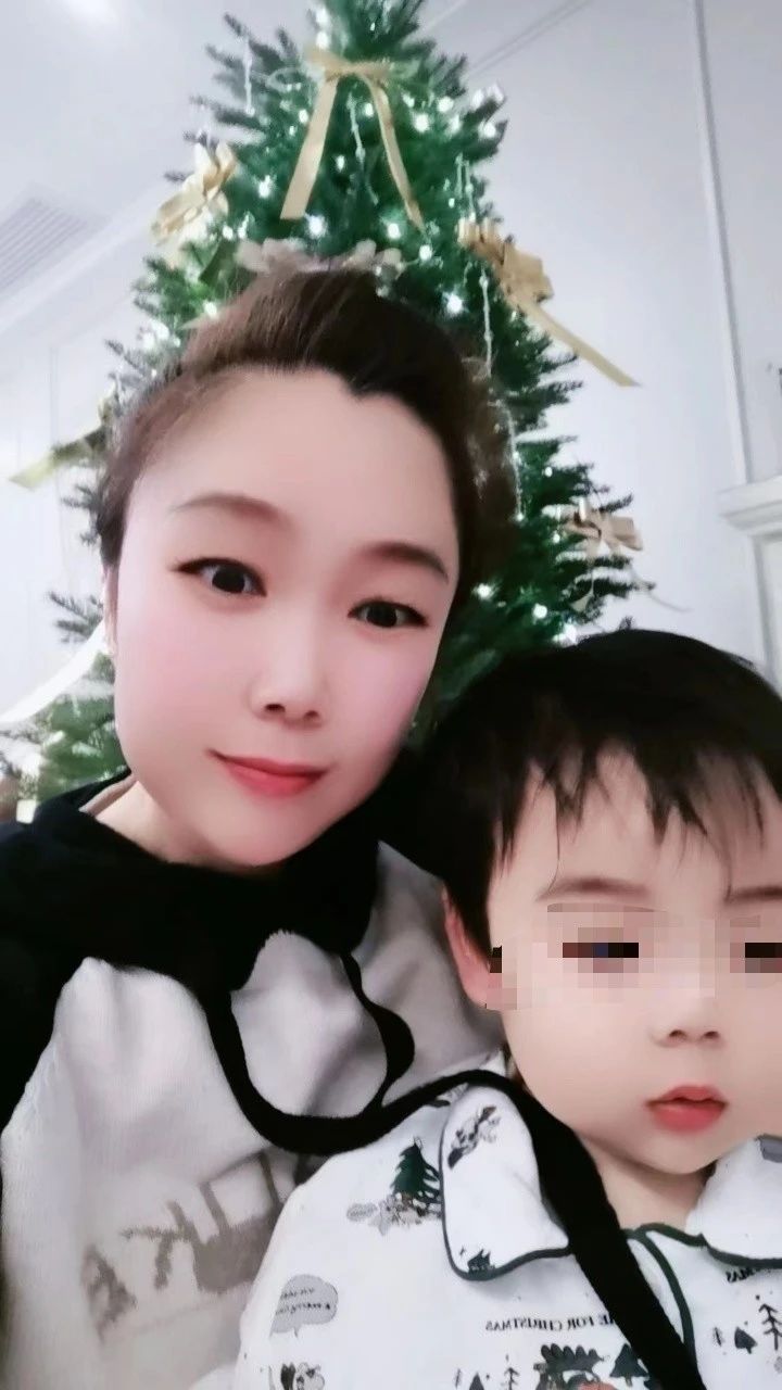 田阿姨工作生活照2