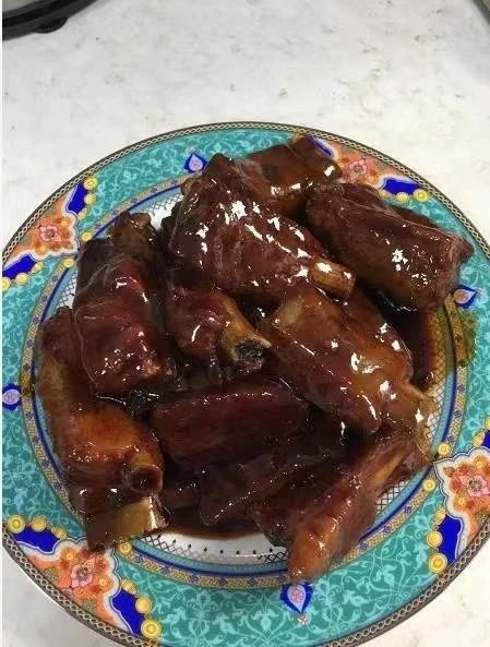 邬阿姨工作生活照3