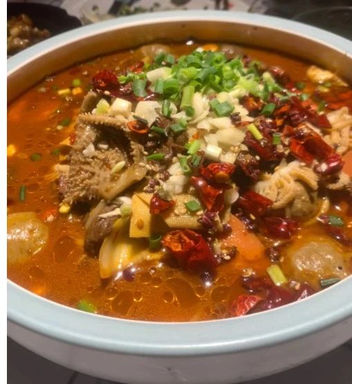 何阿姨工作生活照5
