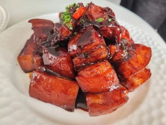 邵阿姨工作生活照2