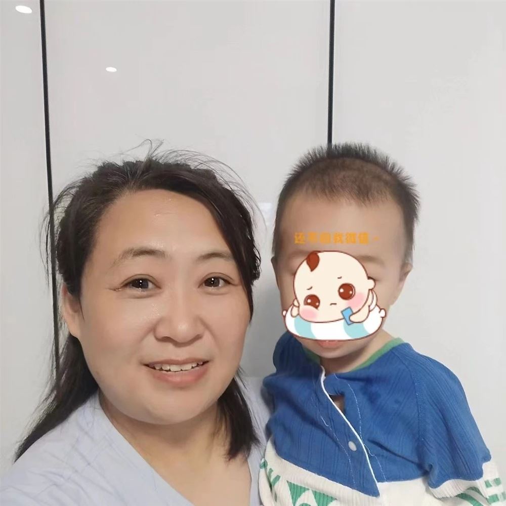 王阿姨工作生活照3