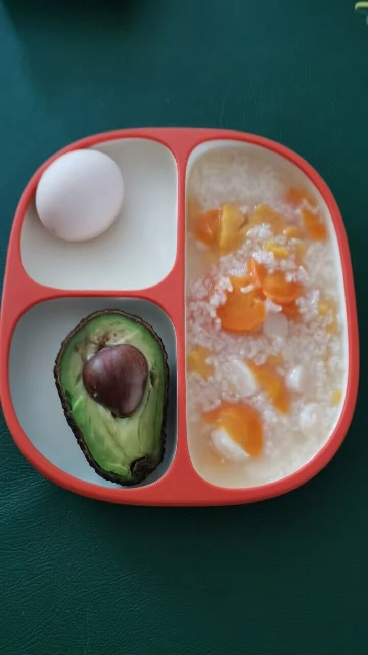 潘阿姨工作生活照2