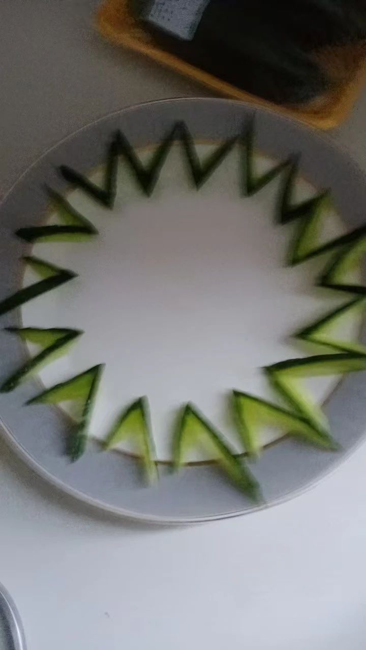 李阿姨工作生活照2