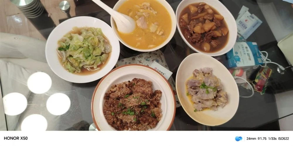 牧阿姨工作生活照5