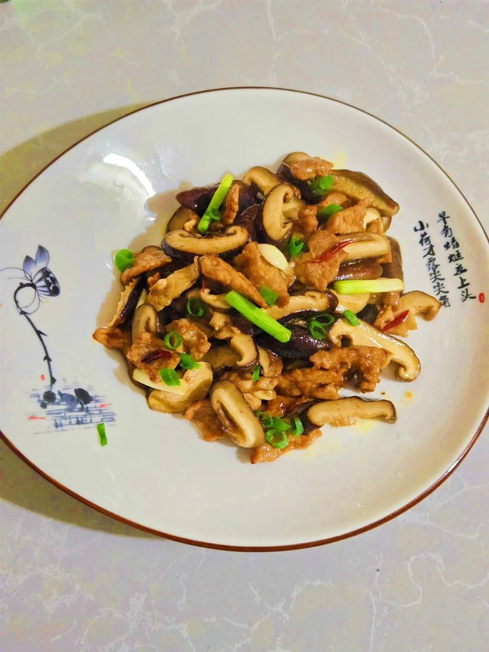 张阿姨工作生活照2