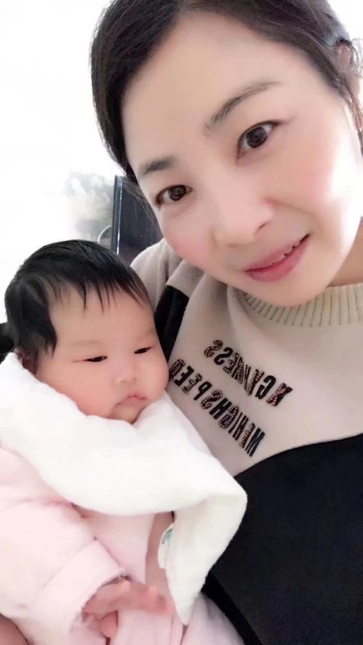 刘阿姨工作生活照6