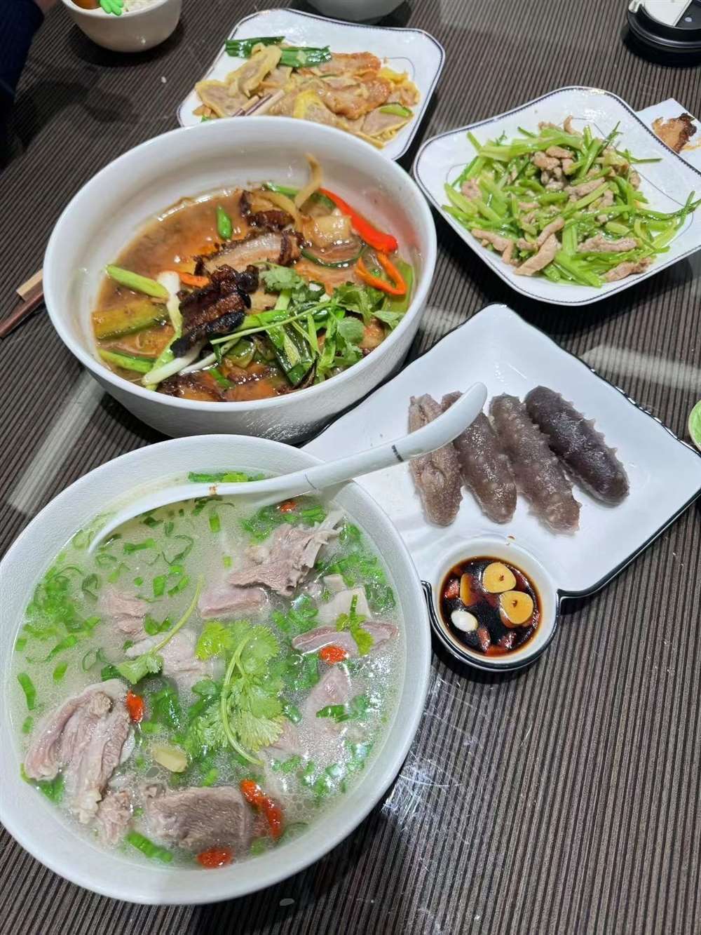 潘阿姨工作生活照3