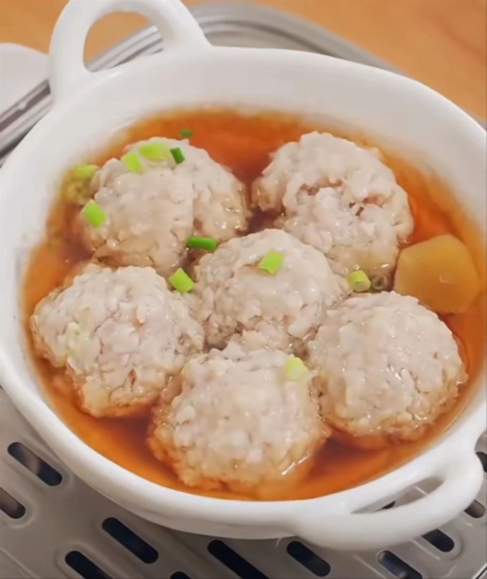 黄阿姨工作生活照2
