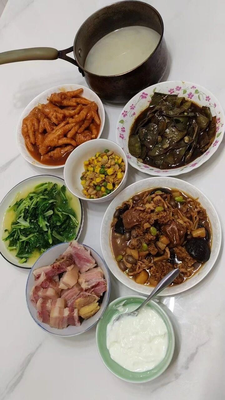 郑阿姨工作生活照5