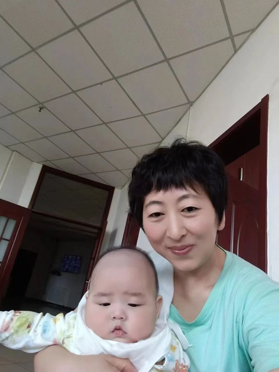 李阿姨工作生活照9