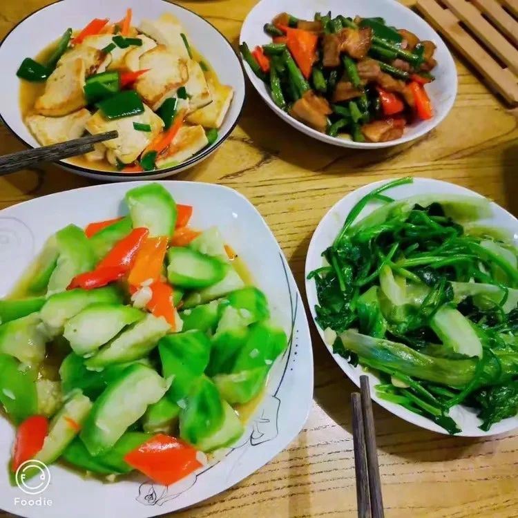 温阿姨工作生活照10