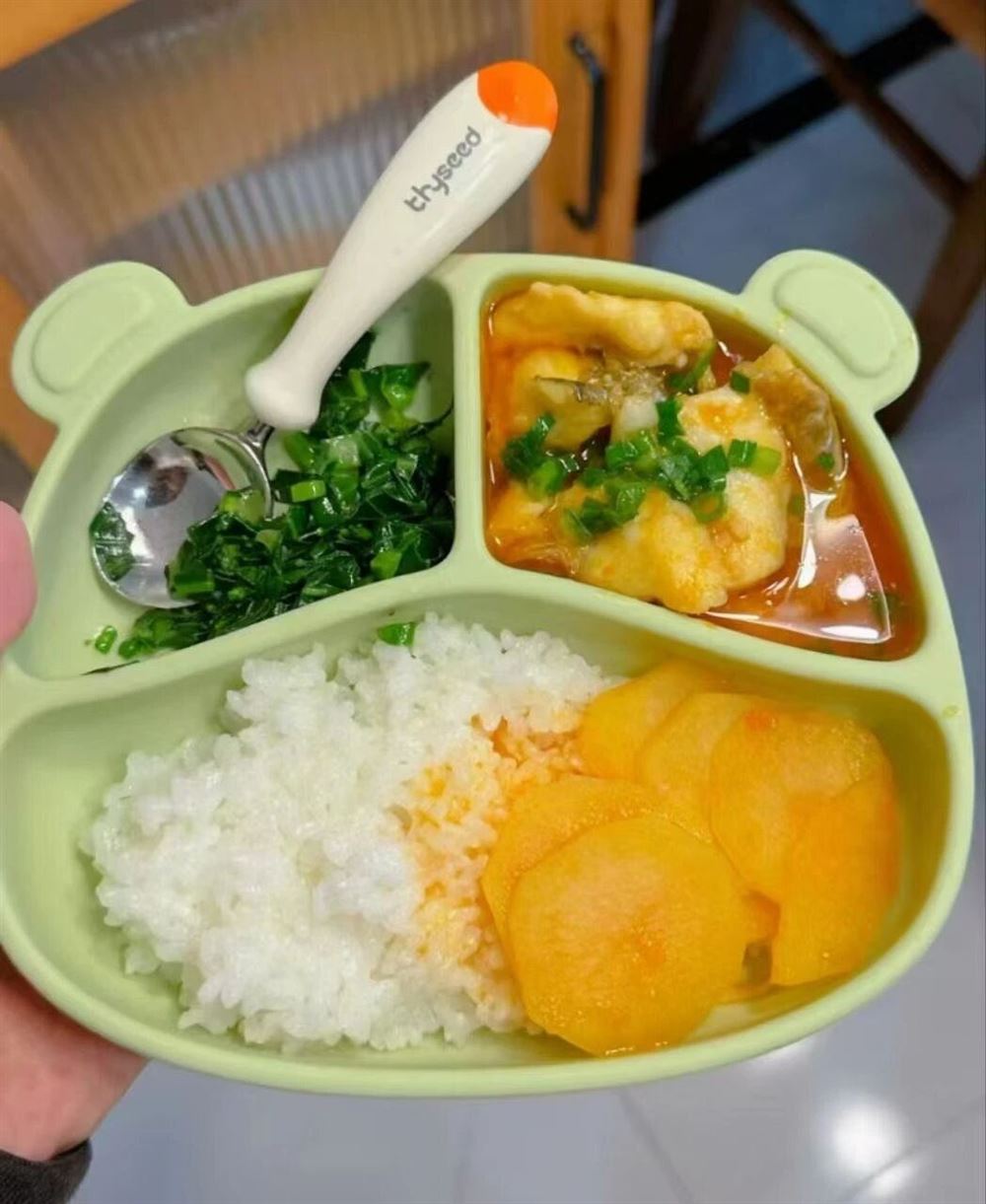 雷阿姨工作生活照12