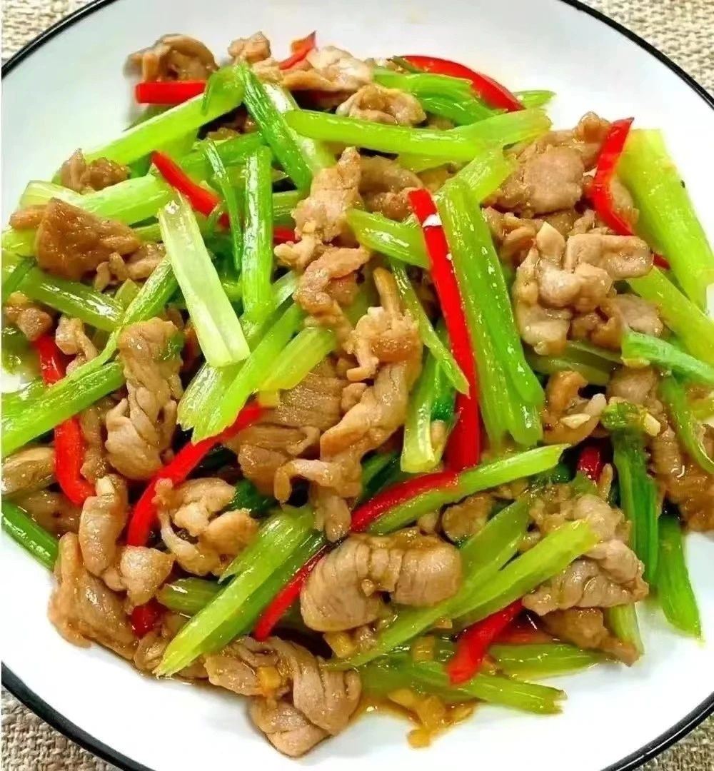 李阿姨工作生活照7
