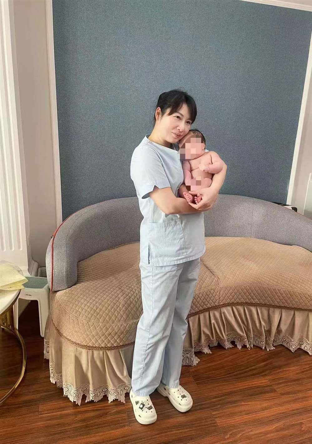 上海育婴师李阿姨公开照片