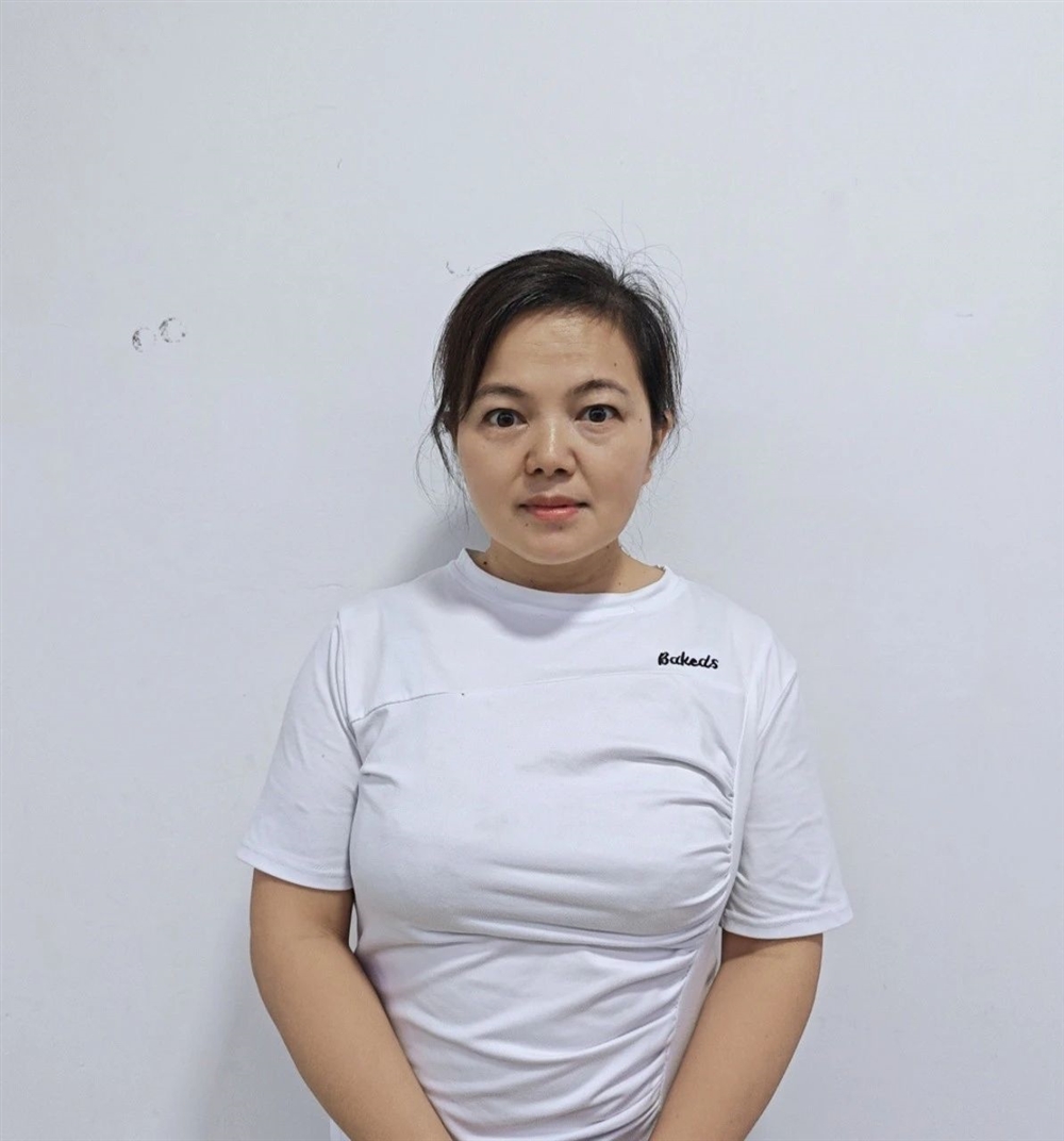 上海家务师何阿姨公开照片