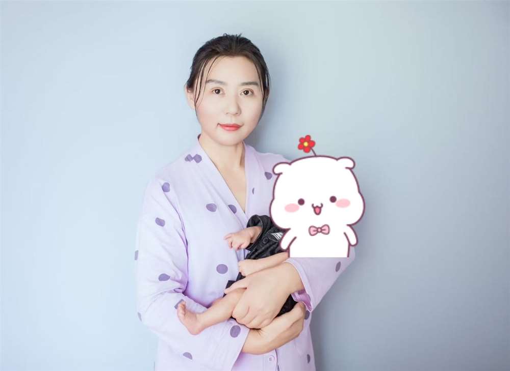 上海育婴师、月嫂张阿姨公开照片