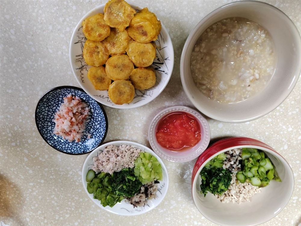 肖阿姨工作生活照9