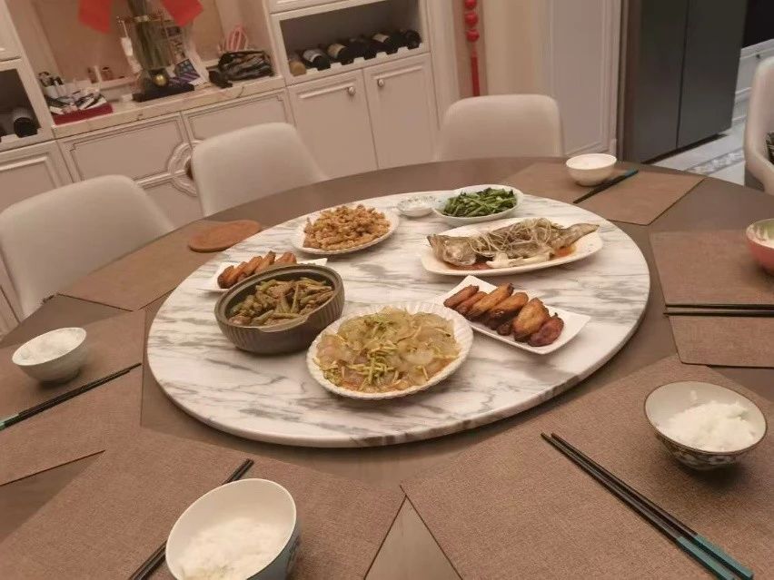高阿姨工作生活照4