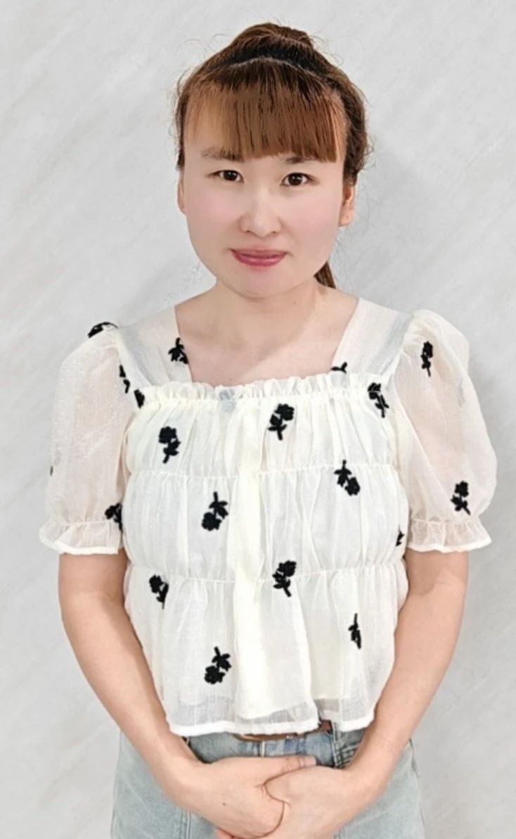 杨阿姨工作生活照2