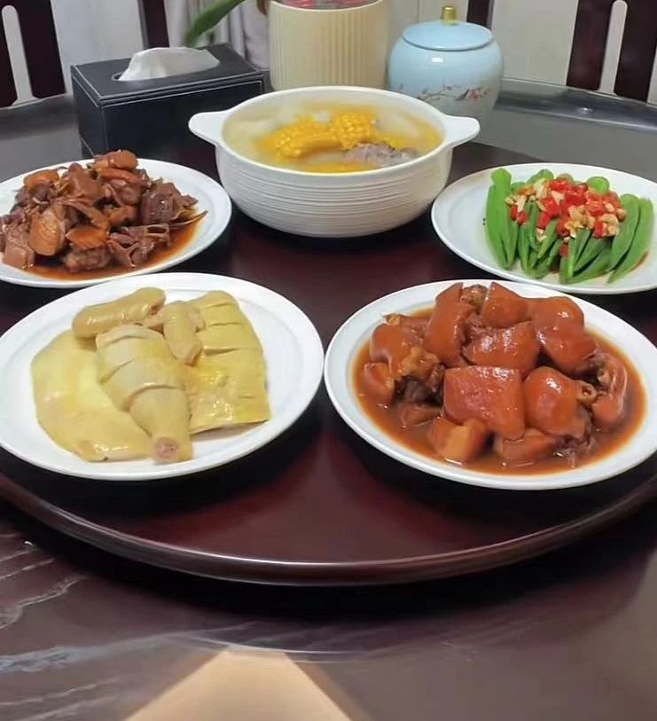 杜阿姨工作生活照9