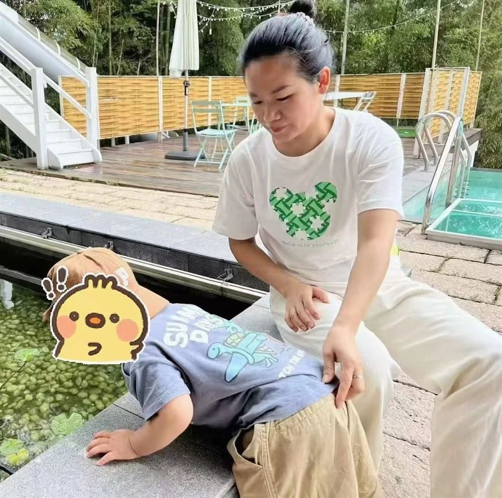李阿姨工作生活照3