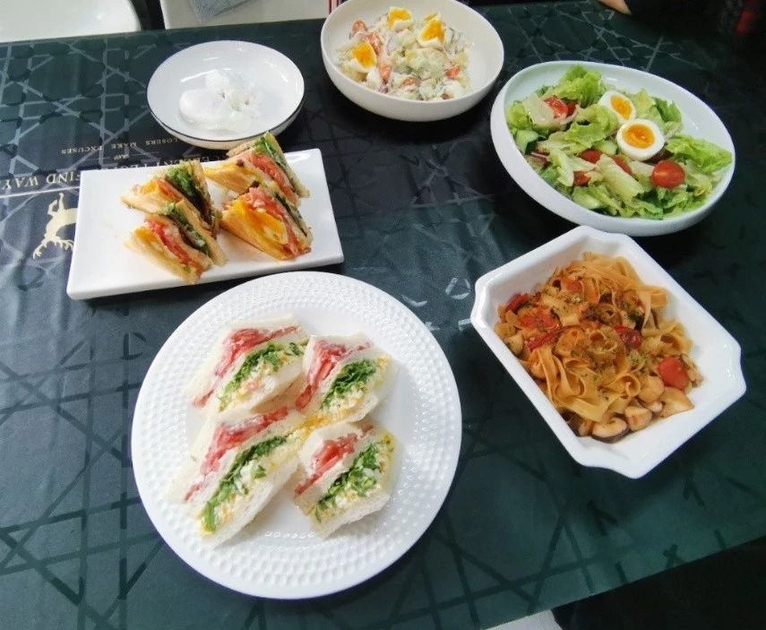 杜阿姨工作生活照8