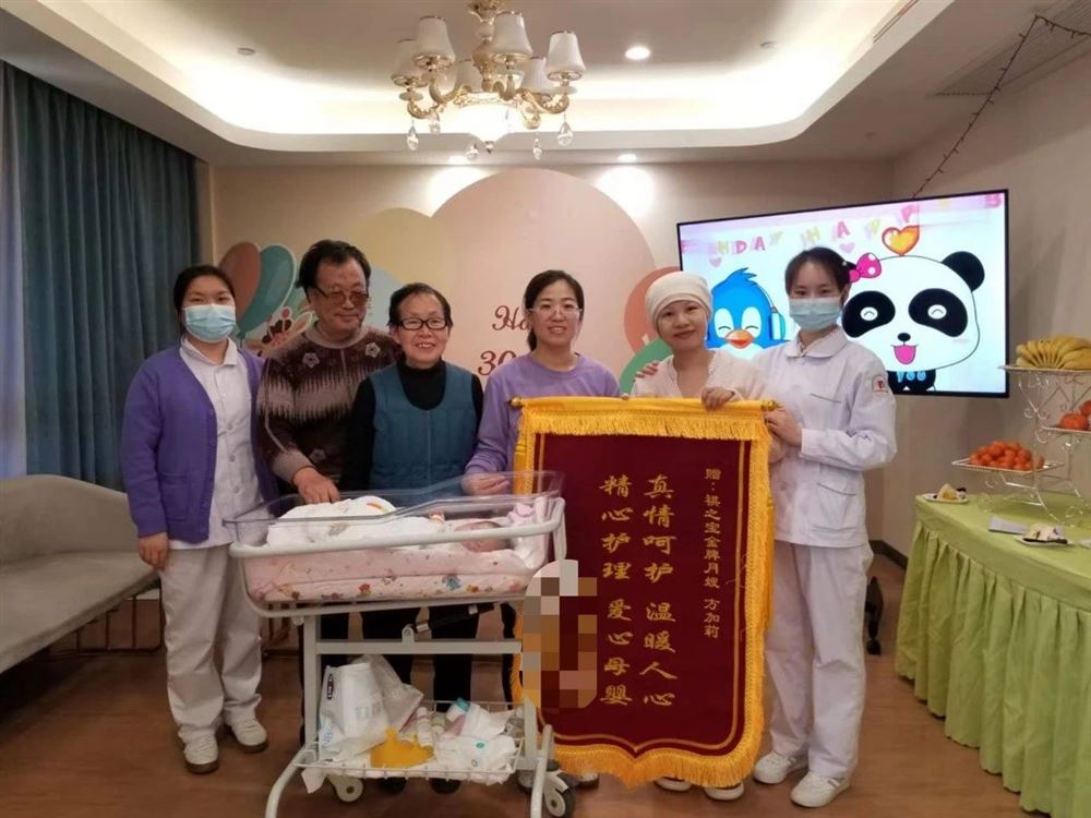方阿姨工作生活照10