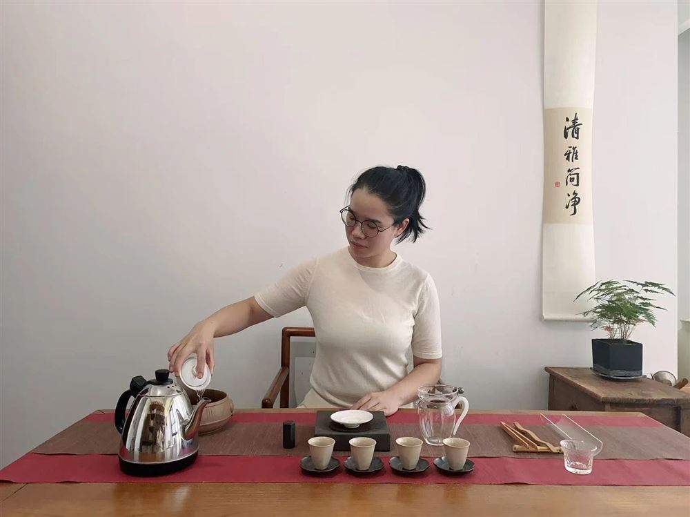 肖阿姨工作生活照3
